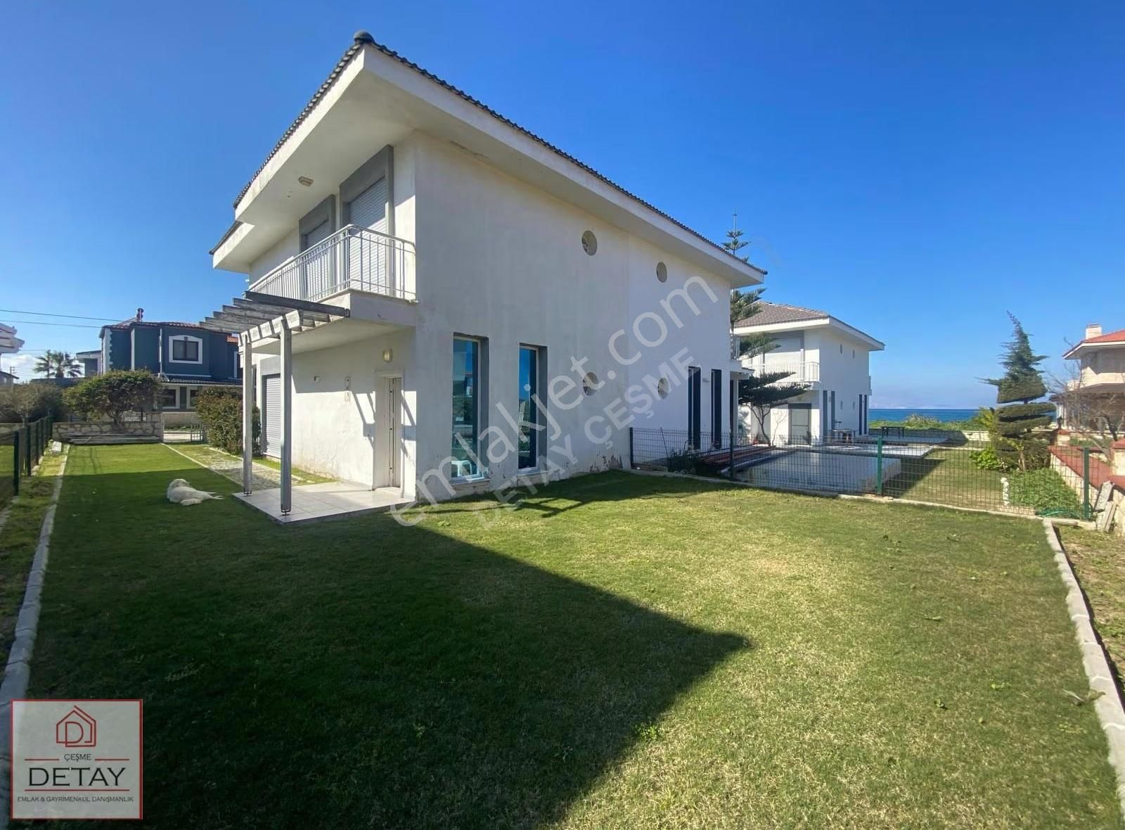 Çeşme Çiftlik Merkez'de Deniz Manzaralı Satılık 3+1 Villa - Görsel 8