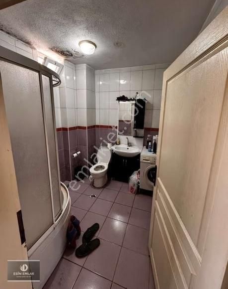 Doğu Mah Balkonlu Geniş Temiz Marmaray'a Yakın 2+0 Daire - Görsel 3