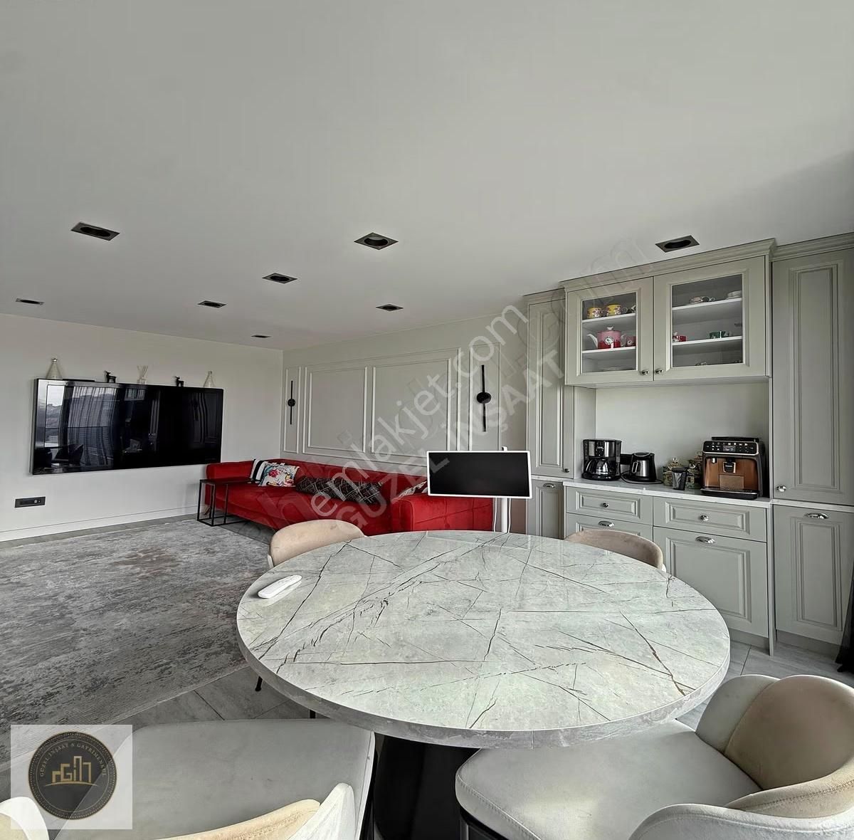 Bahçeşehir Konakları'nda Emsalsiz Mimari Tasarımlı Özel Daire - Görsel 29