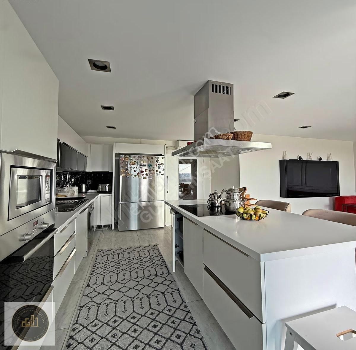 Bahçeşehir Konakları'nda Emsalsiz Mimari Tasarımlı Özel Daire - Görsel 11