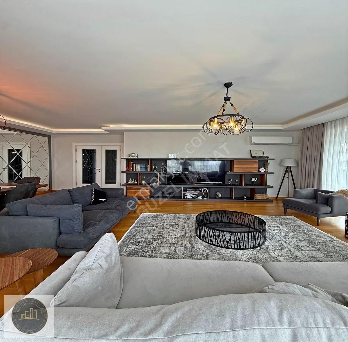 Bahçeşehir Konakları'nda Emsalsiz Mimari Tasarımlı Özel Daire - Görsel 17