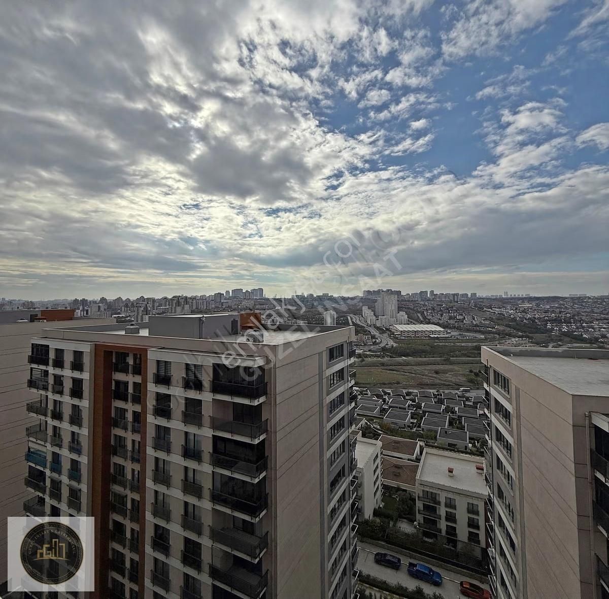 Bahçeşehir Konakları'nda Emsalsiz Mimari Tasarımlı Özel Daire - Görsel 23