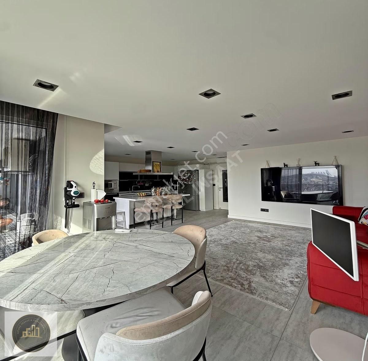 Bahçeşehir Konakları'nda Emsalsiz Mimari Tasarımlı Özel Daire - Görsel 8