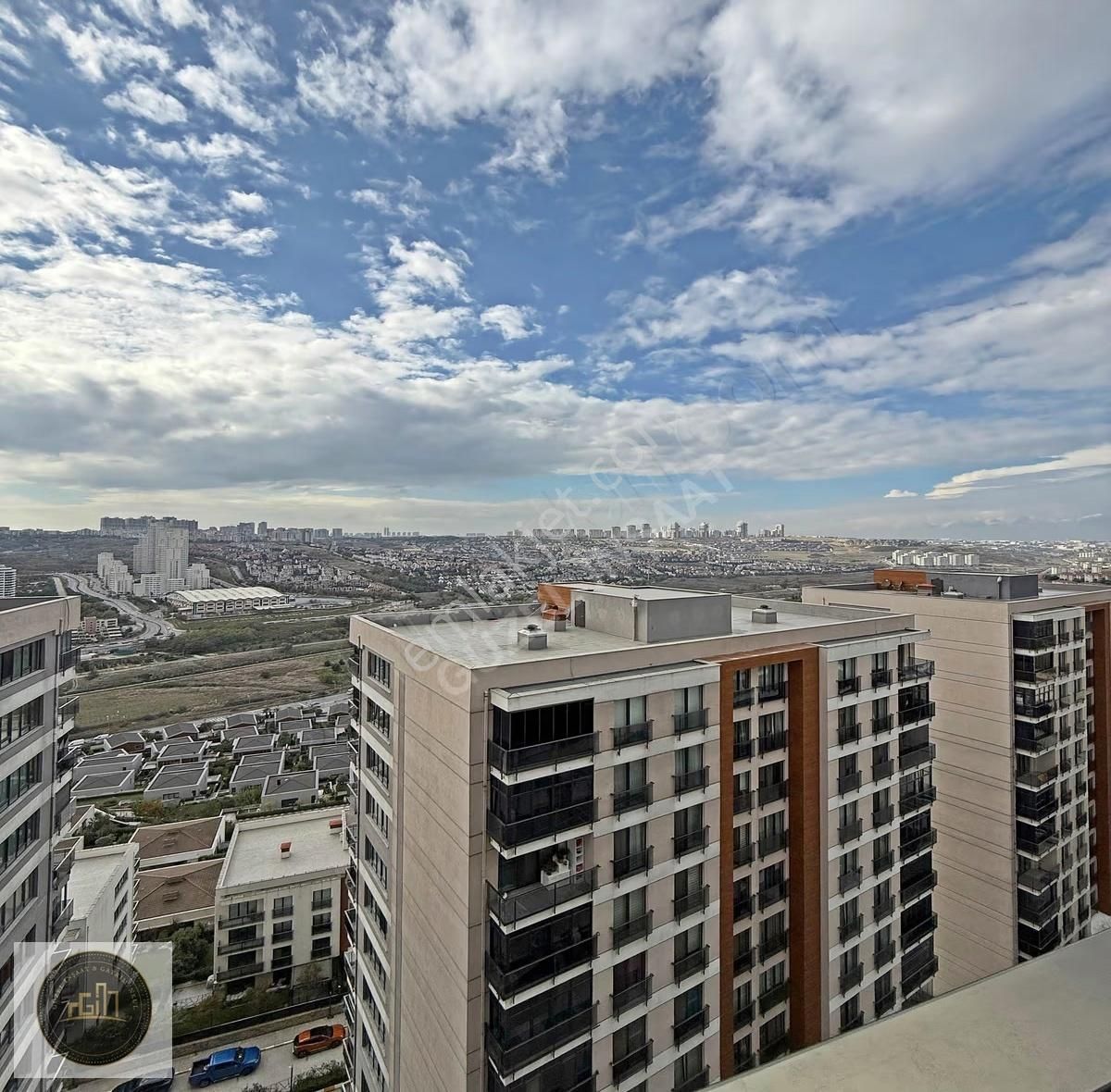 Bahçeşehir Konakları'nda Emsalsiz Mimari Tasarımlı Özel Daire - Görsel 14