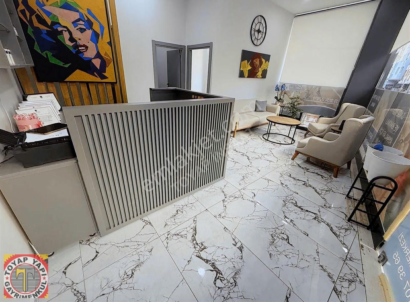 Toyap İnş Sçiftliği Tramvaya 1dk 180 M2 Derneğe Uygun Satılık