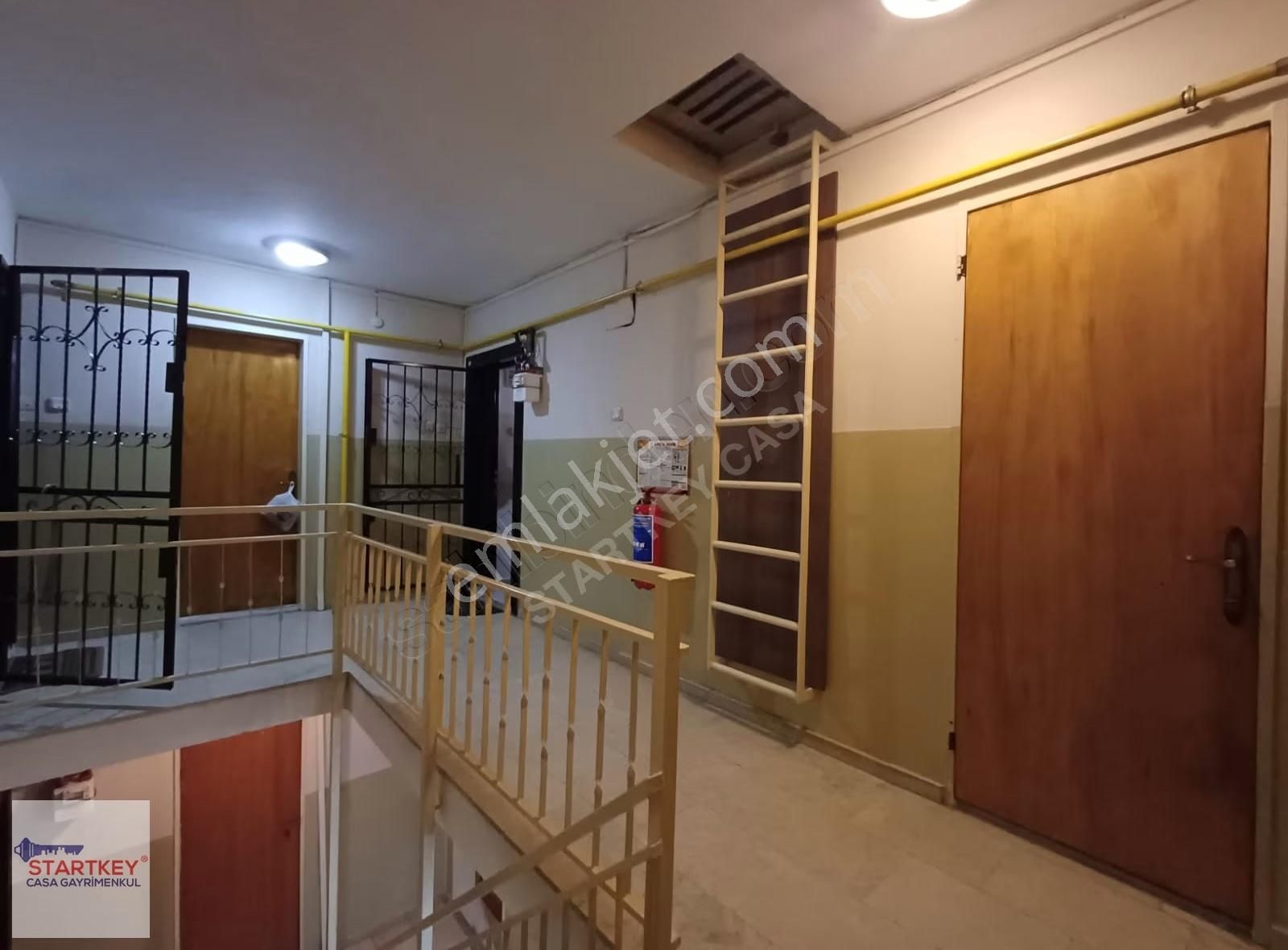 Bahçelievler Cevdet Bilsay Cd Üzeri Satılık 3+1 Geniş Daire