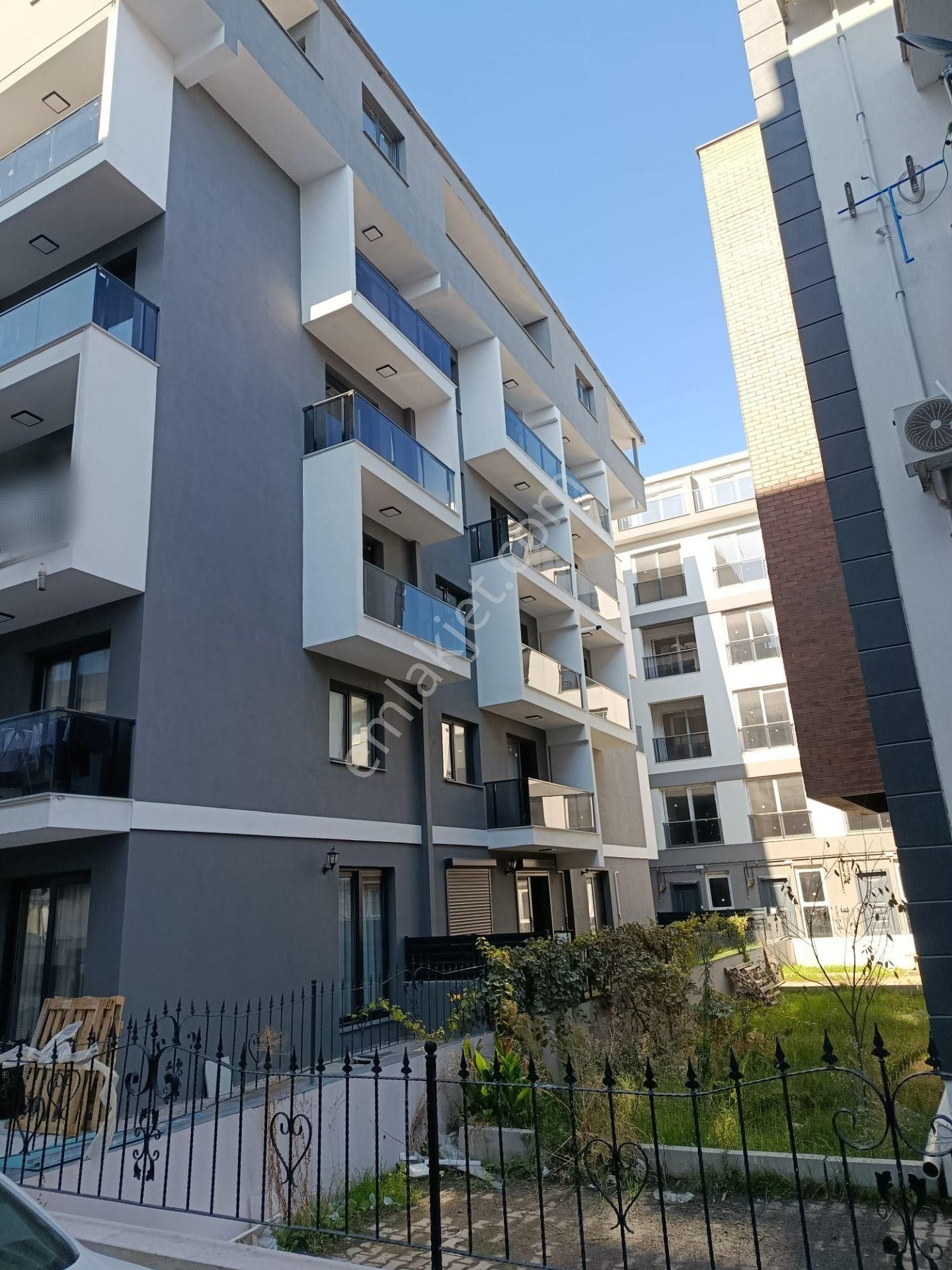 Seyrekte Lüks Yaşam Ve Yatırım İçin 1+1 Satılık Daire - Görsel 33