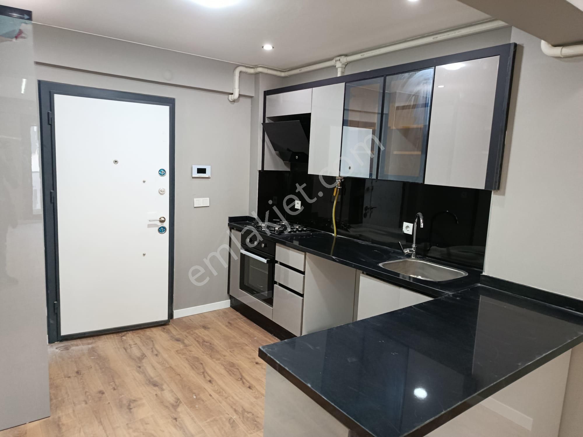 Seyrekte Lüks Yaşam Ve Yatırım İçin 1+1 Satılık Daire - Görsel 21