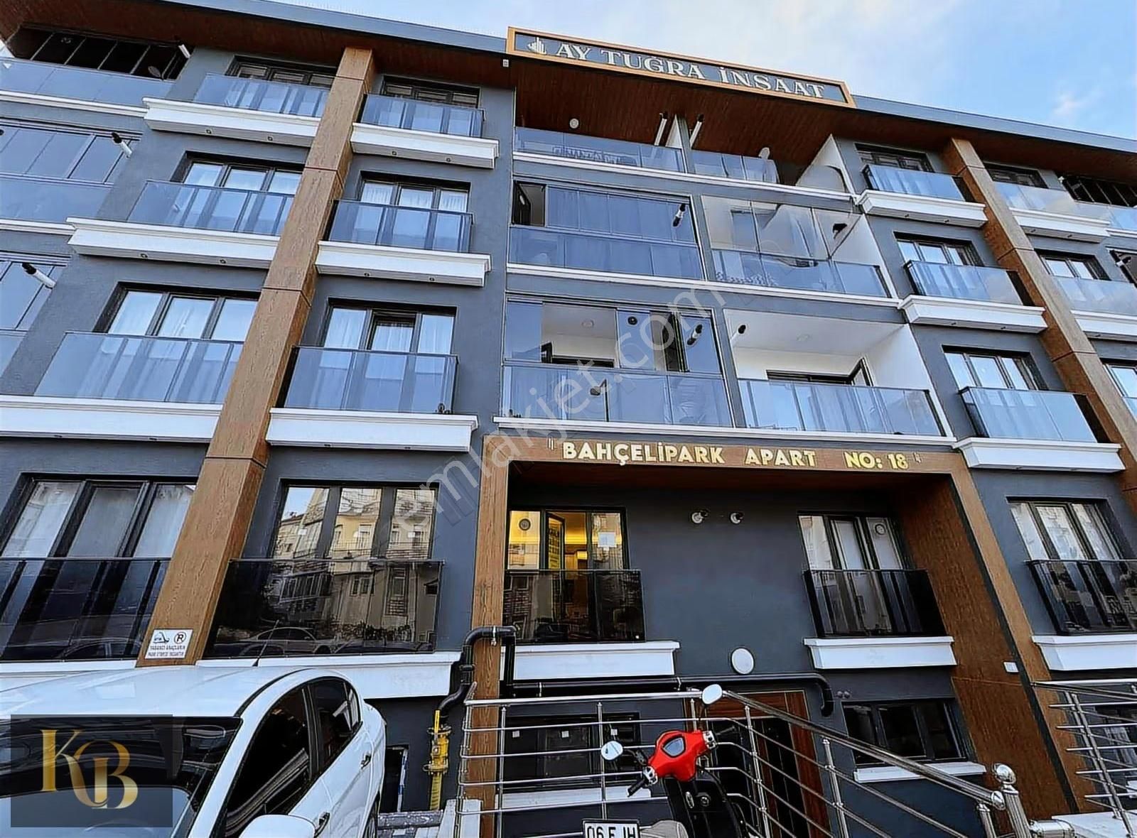 Satılık Süperlüks Merkezi Konum 1+1 Yüksek Kira Getirili