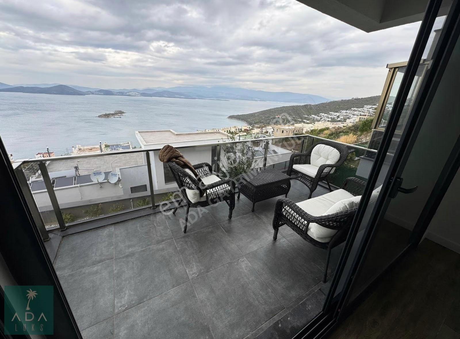 Adabükü Özel Havuzlu Deniz Manzaralı Bahçeli Villa - Görsel 11