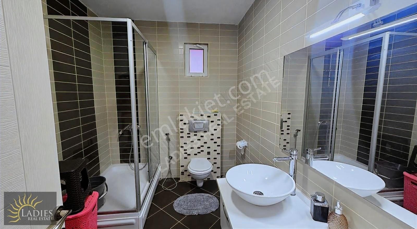 Ladies Emlak'tan Havuzlu Site İçerisinde Eşyalı Daire - Görsel 7