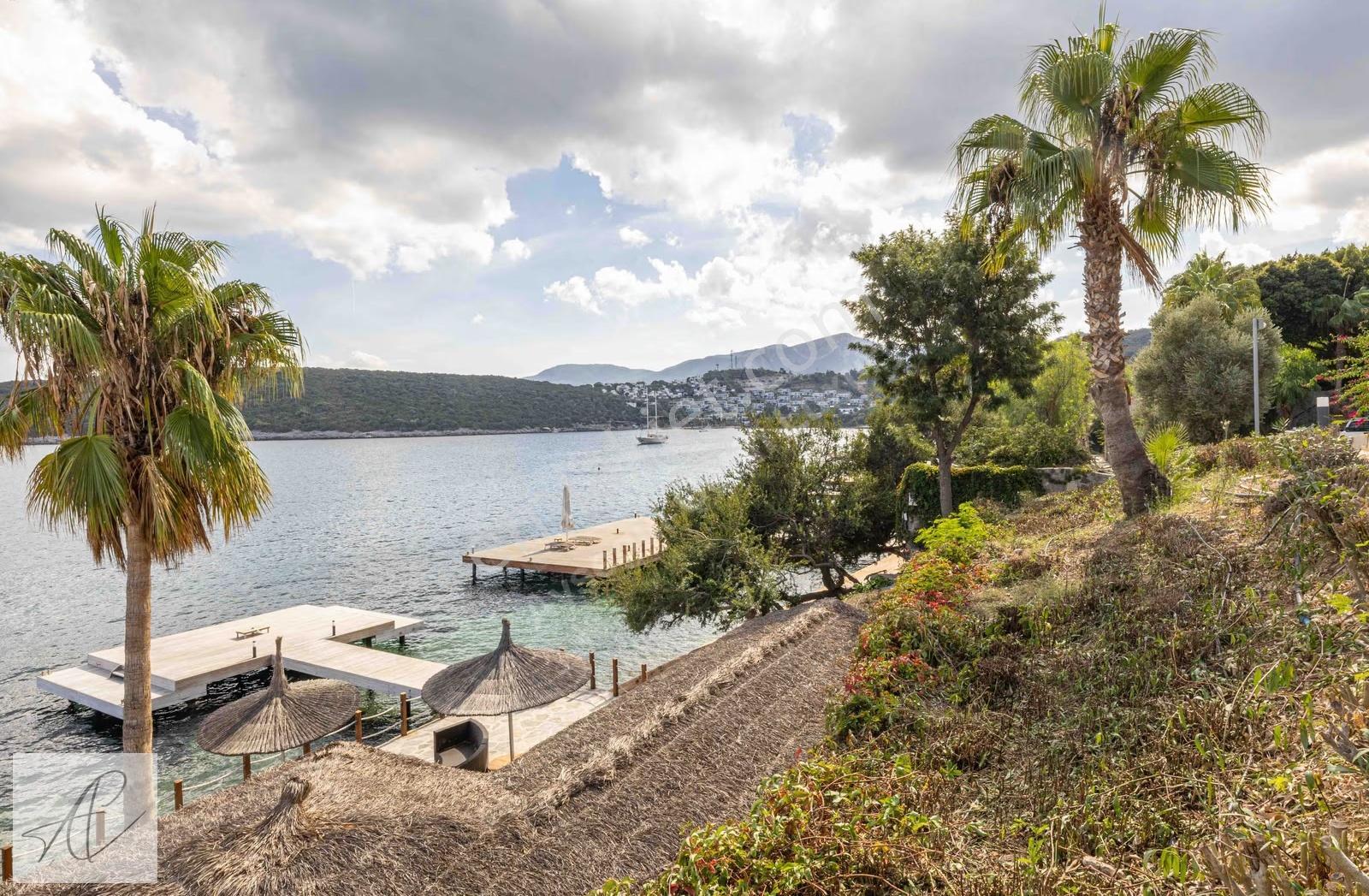 Hebil Koyunda Denize Sıfır Prestijli Beluga Sitesi'nde Taş Villa - Görsel 23