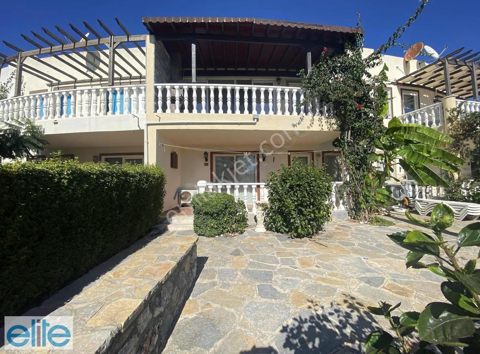 Muğla Bodrum Milas Boğaziçi Gözde Sitesinde Düzayak Bahçe Katı - Görsel 16