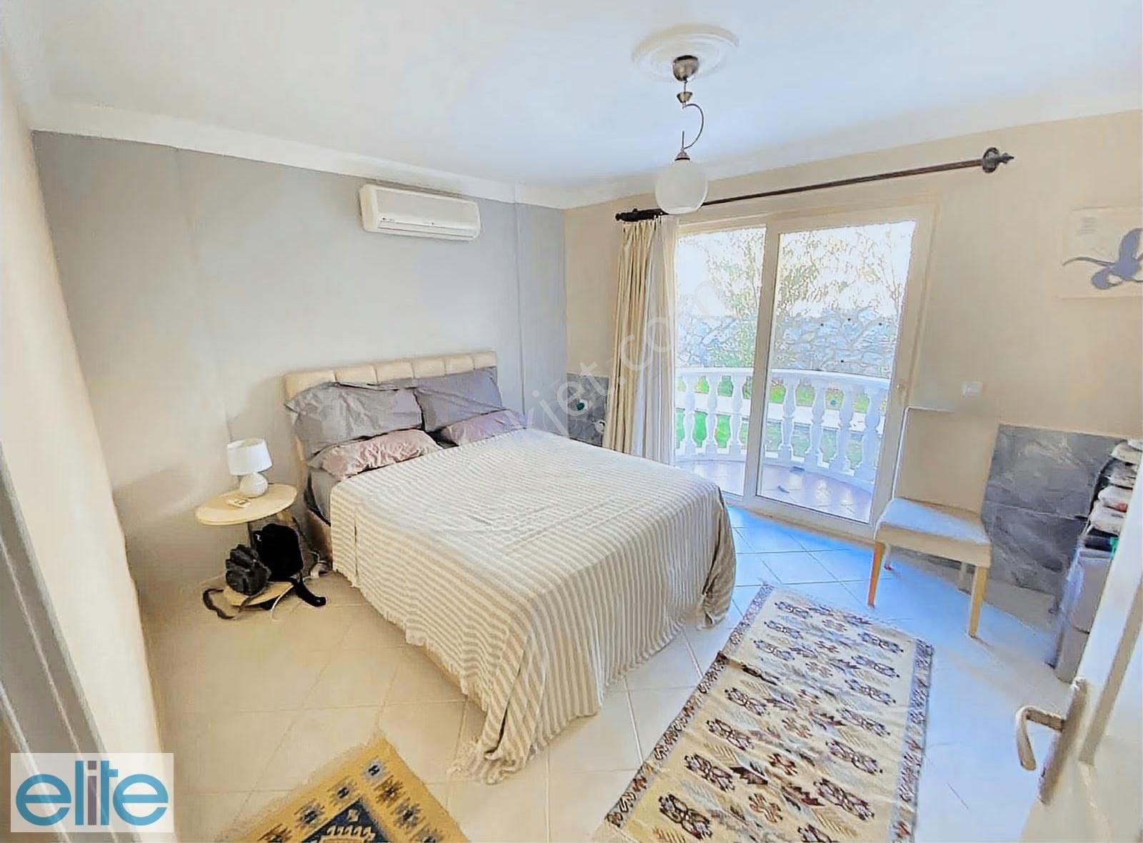 Muğla Bodrum Milas Boğaziçi Gözde Sitesinde Düzayak Bahçe Katı - Görsel 28