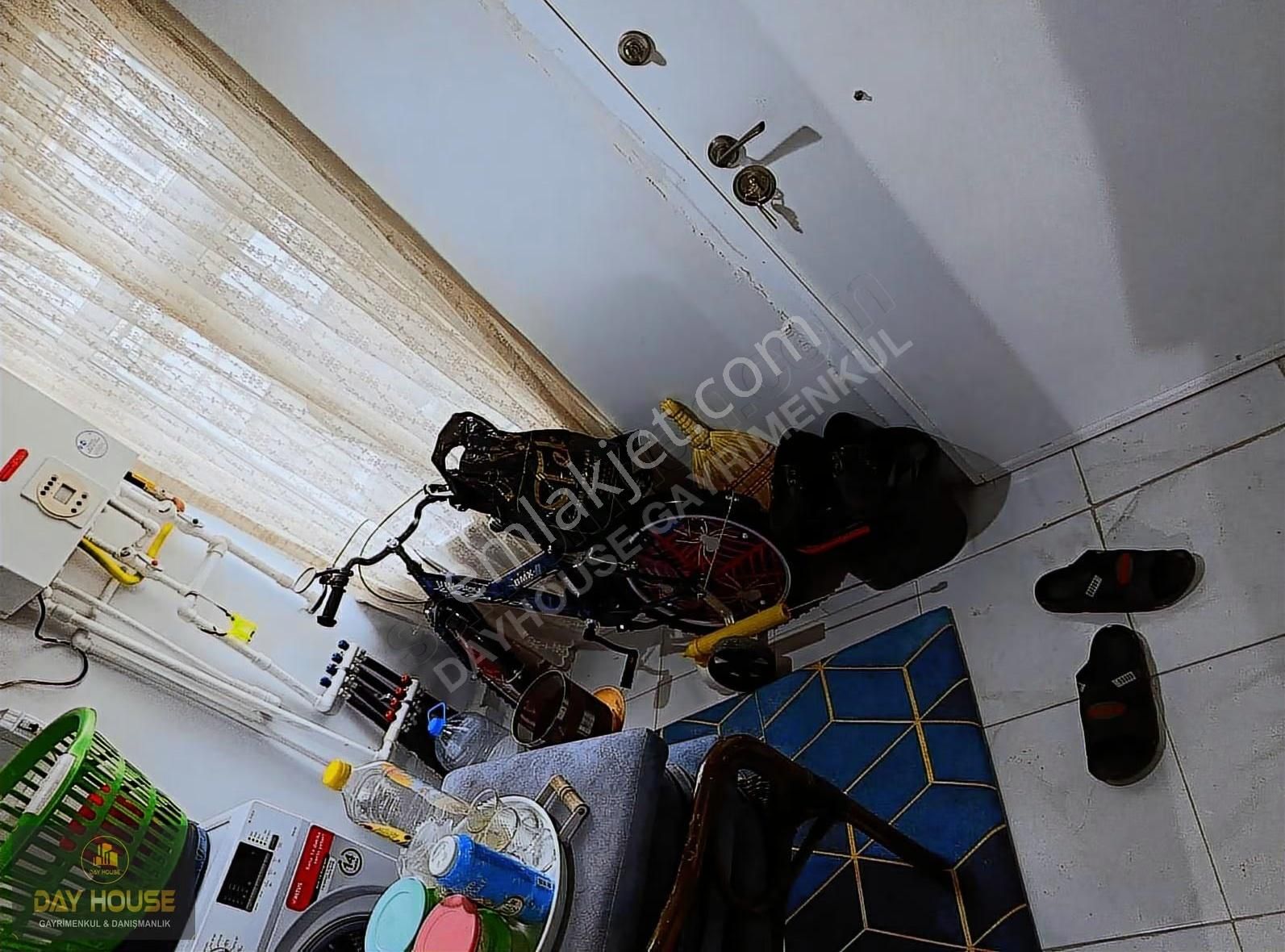 Day House Gayrimenkul'den İçinde Yapısı Olan Yatırımlık Yer - Görsel 13