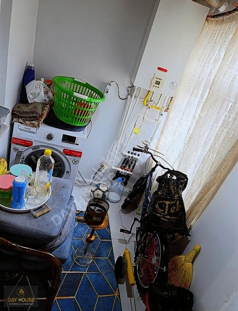 Day House Gayrimenkul'den İçinde Yapısı Olan Yatırımlık Yer - Görsel 4