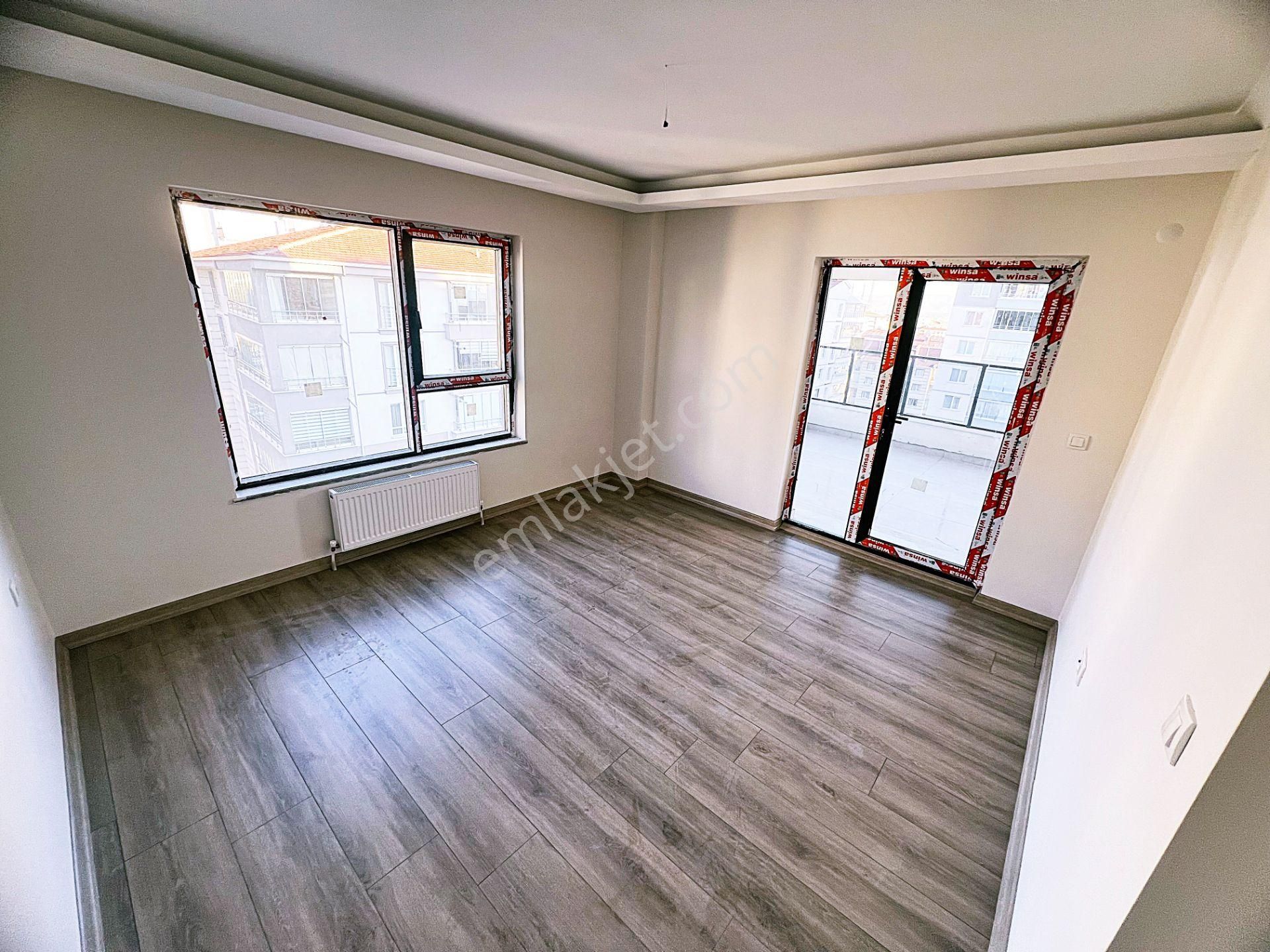 Kayalarda Demirdağ Ve Erolkaya Caddesi Yakını Satlık 3+1 Daire - Görsel 17