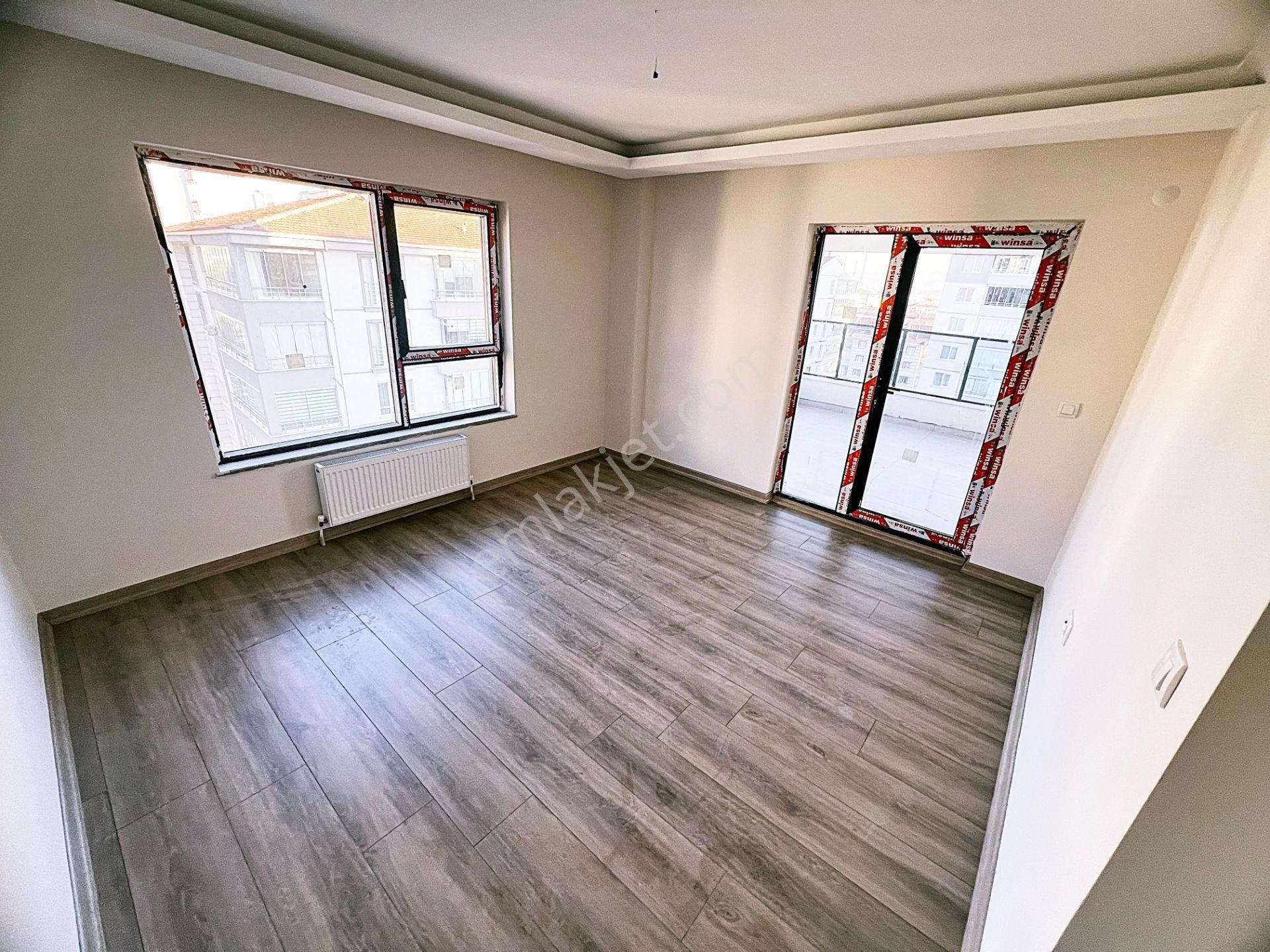 Kayalarda Demirdağ Ve Erolkaya Caddesi Yakını Satlık 3+1 Daire - Görsel 16