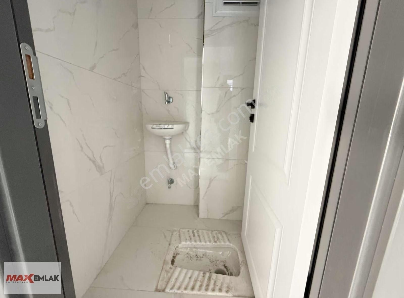 Tuzla Caddesinde Satılık Sıfır Krediye Uygun 2+1 Arakat