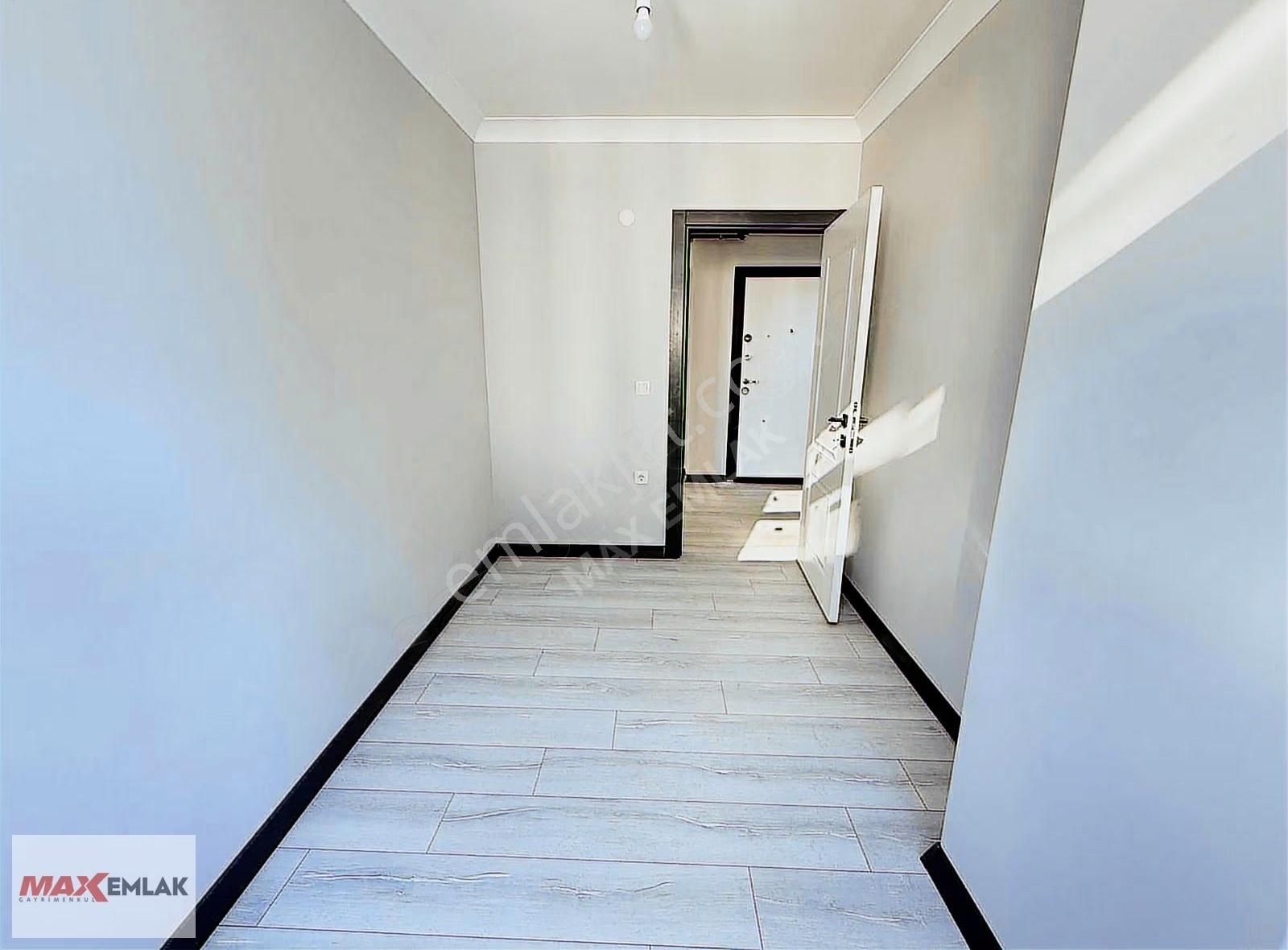 Tuzla Caddesinde Satılık Sıfır Krediye Uygun 2+1 Arakat - Görsel 10