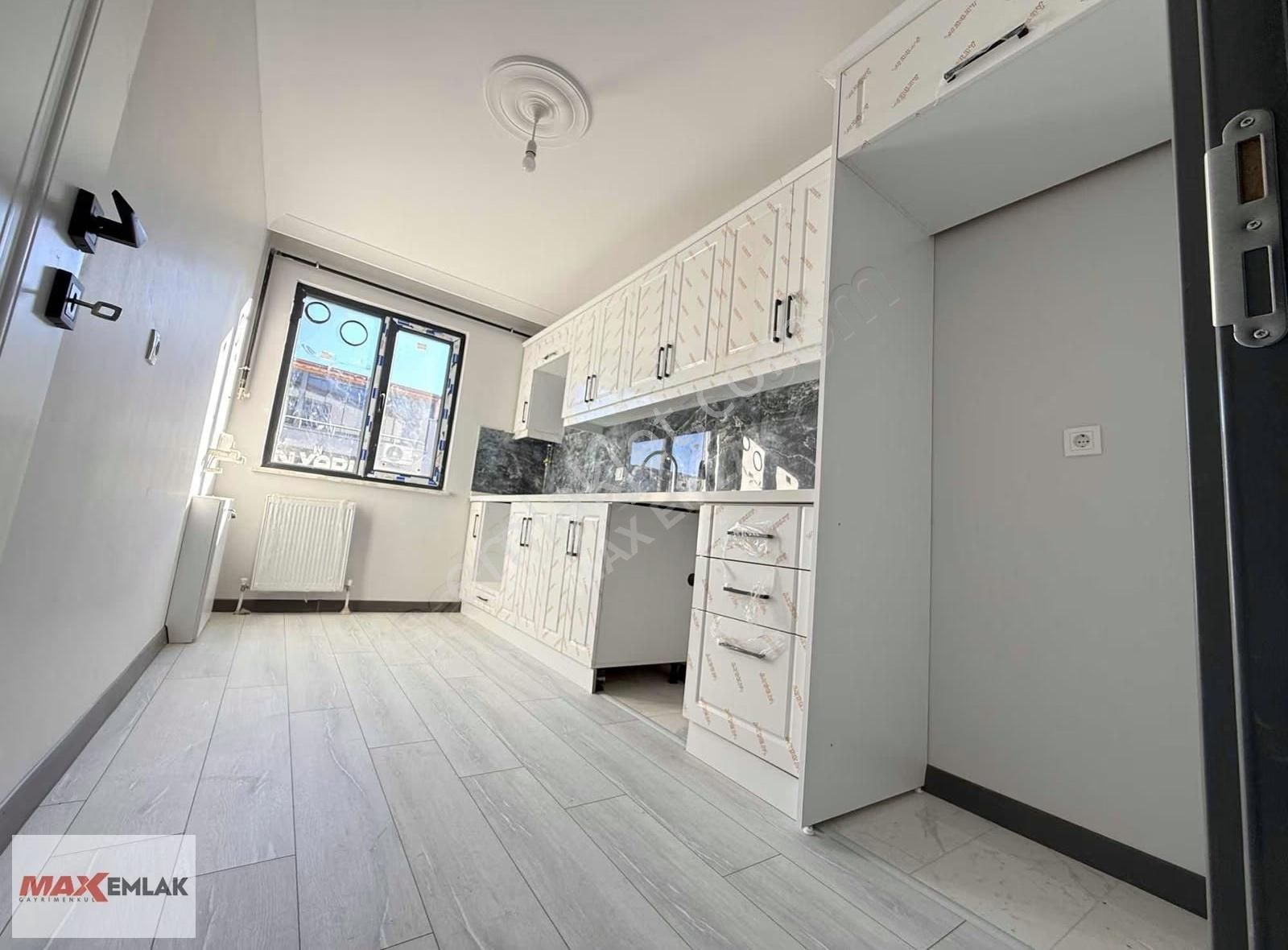 Merkezi Lokasyonda Sınırsız Kredi İskanlı Sıfır 4+1 Dublex - Görsel 11