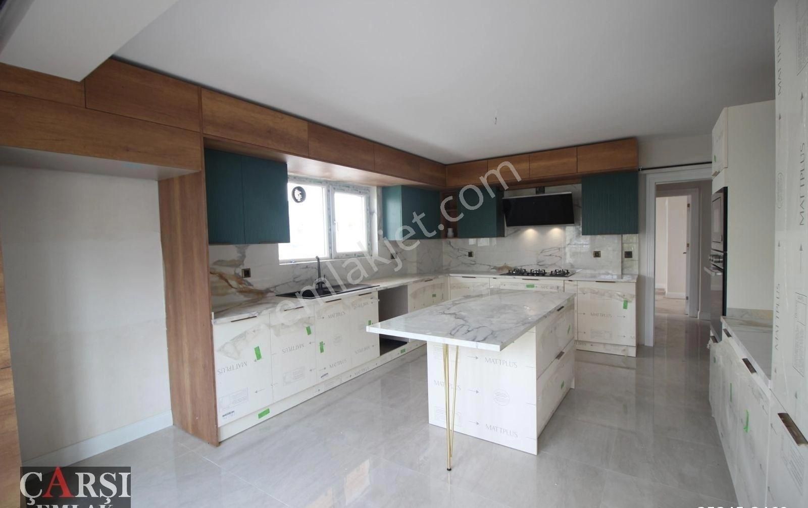 Çarşı"dan Bahçelievler'de Ada Mutfaklı 6+1 Muhteşem Daire - Görsel 4