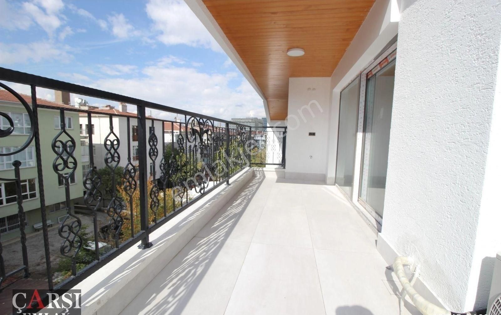 Çarşı"dan Bahçelievler'de Ada Mutfaklı 6+1 Muhteşem Daire - Görsel 21