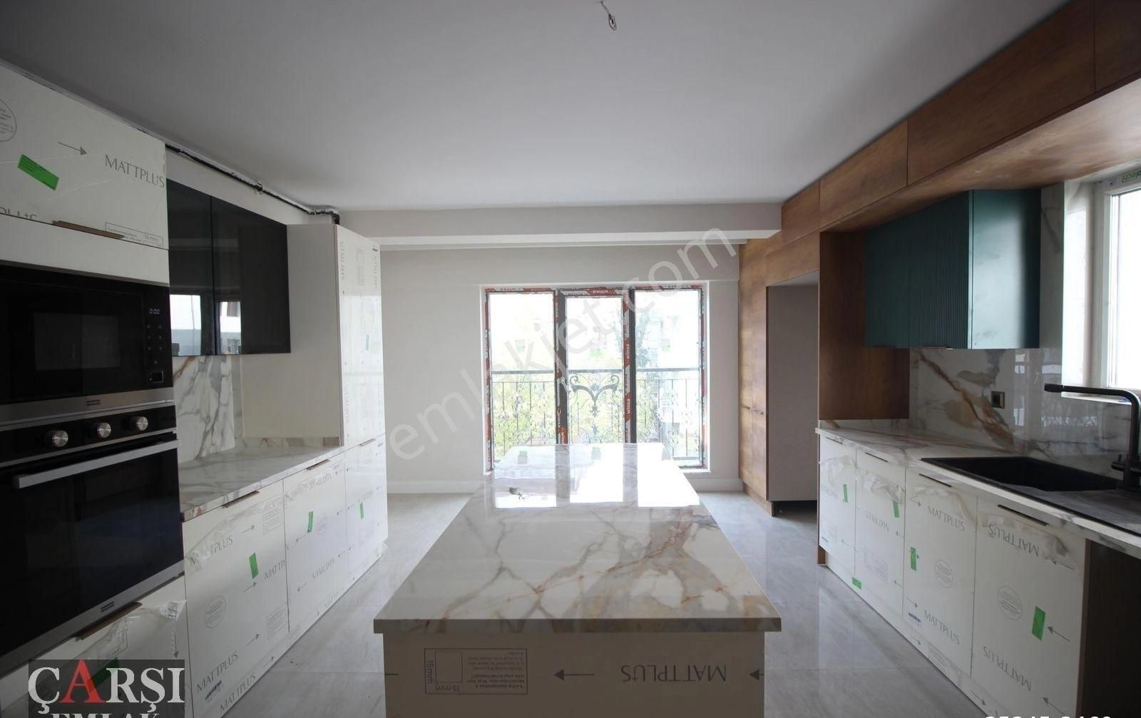 Çarşı"dan Bahçelievler'de Ada Mutfaklı 6+1 Muhteşem Daire - Görsel 16