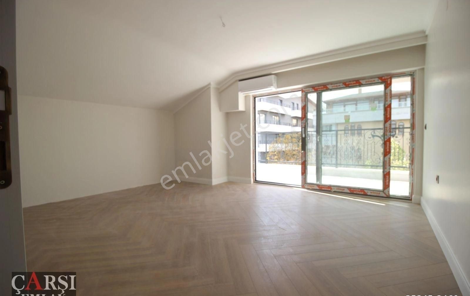 Çarşı"dan Bahçelievler'de Ada Mutfaklı 6+1 Muhteşem Daire - Görsel 32