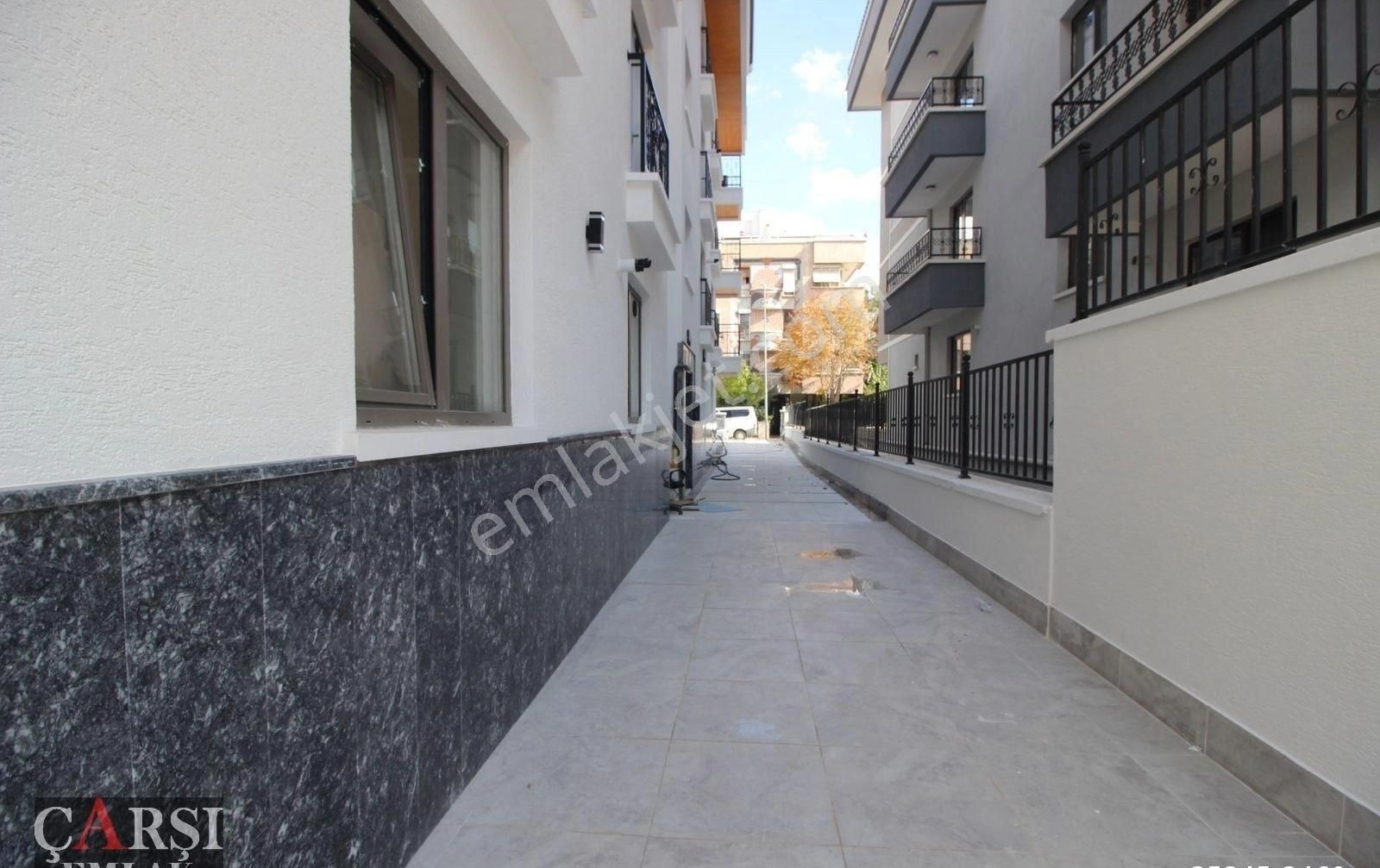 Çarşı"dan Bahçelievler'de Ada Mutfaklı 6+1 Muhteşem Daire - Görsel 35