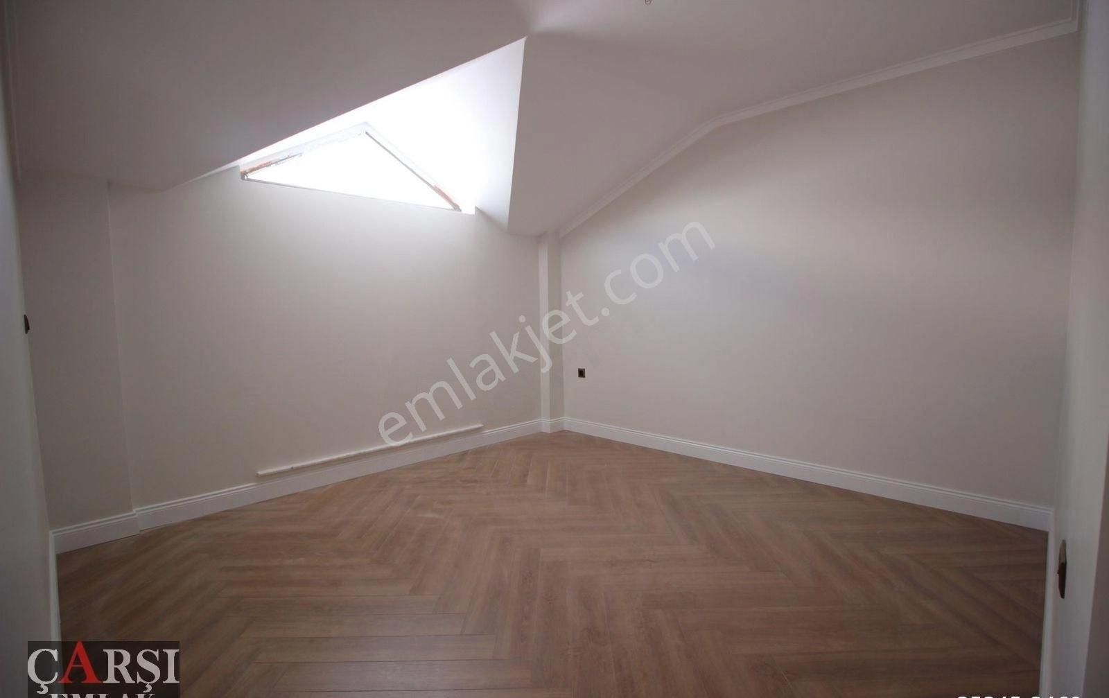 Çarşı"dan Bahçelievler'de Ada Mutfaklı 6+1 Muhteşem Daire - Görsel 13