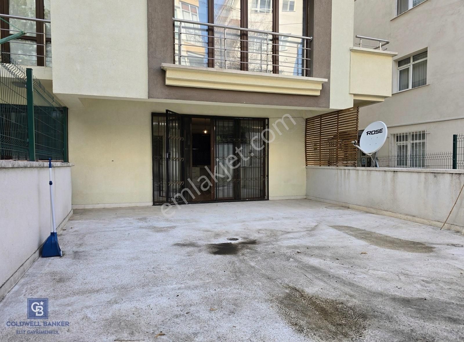 Başkent Hastanesi Yakını, Bahçe Kullanımlı, 2+1 Satılık Daire