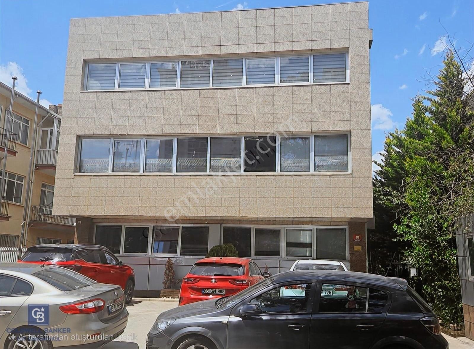 Gazi Mahallesinde Satılık Komple Bina.