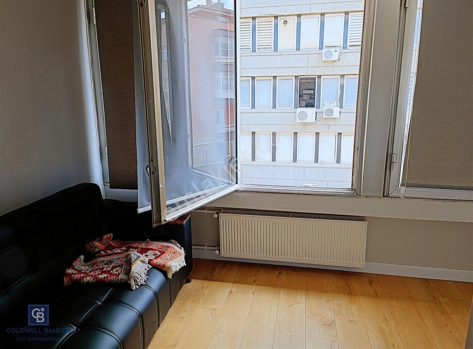 Moda Çarşısında, Yapılı Ve Bakımlı, 1+1 Satılık Ofis - Görsel 18