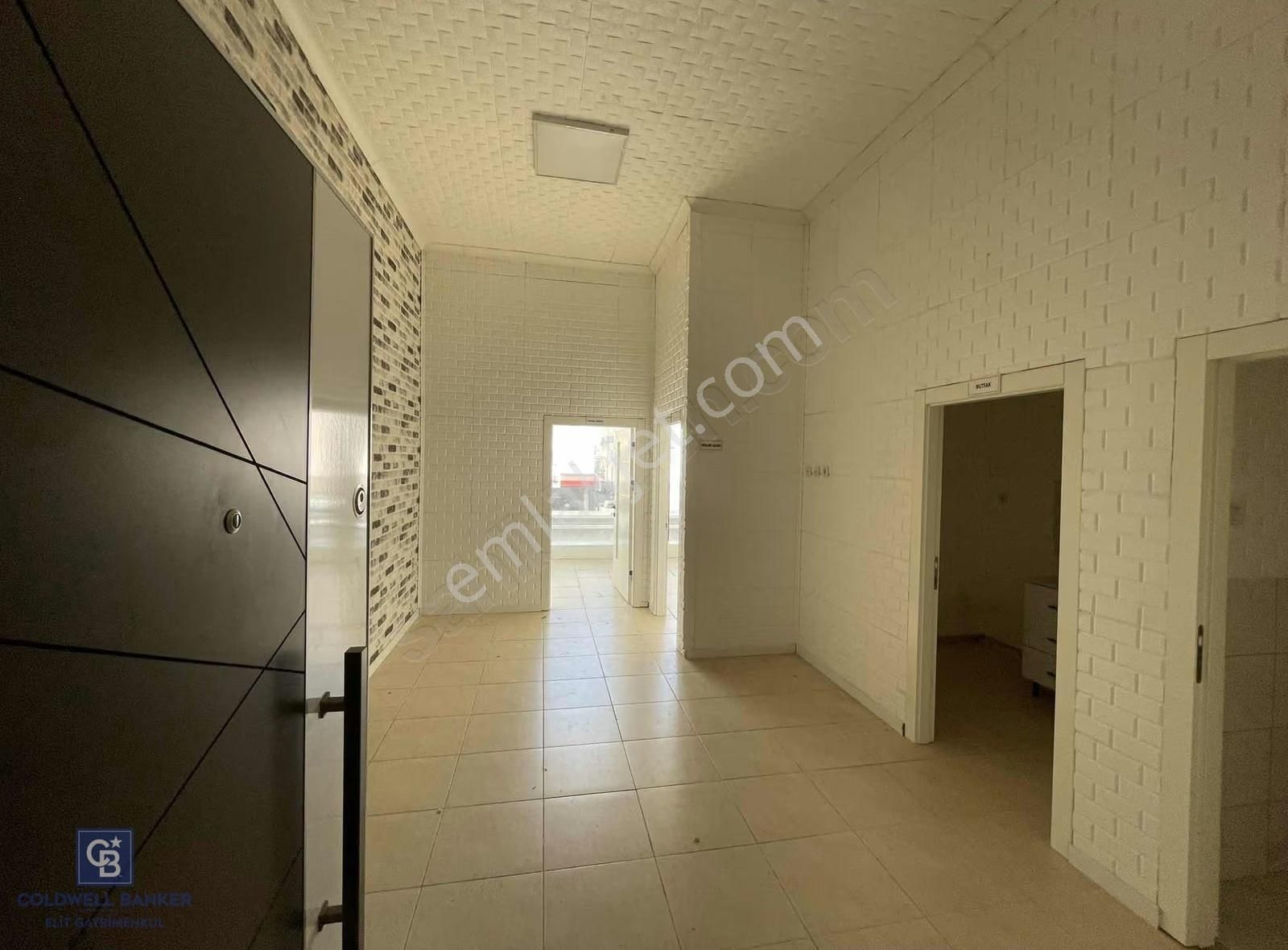 Sincan'da Devlet Hastanesi Karşısı Kiralık Dükkan/ofis.