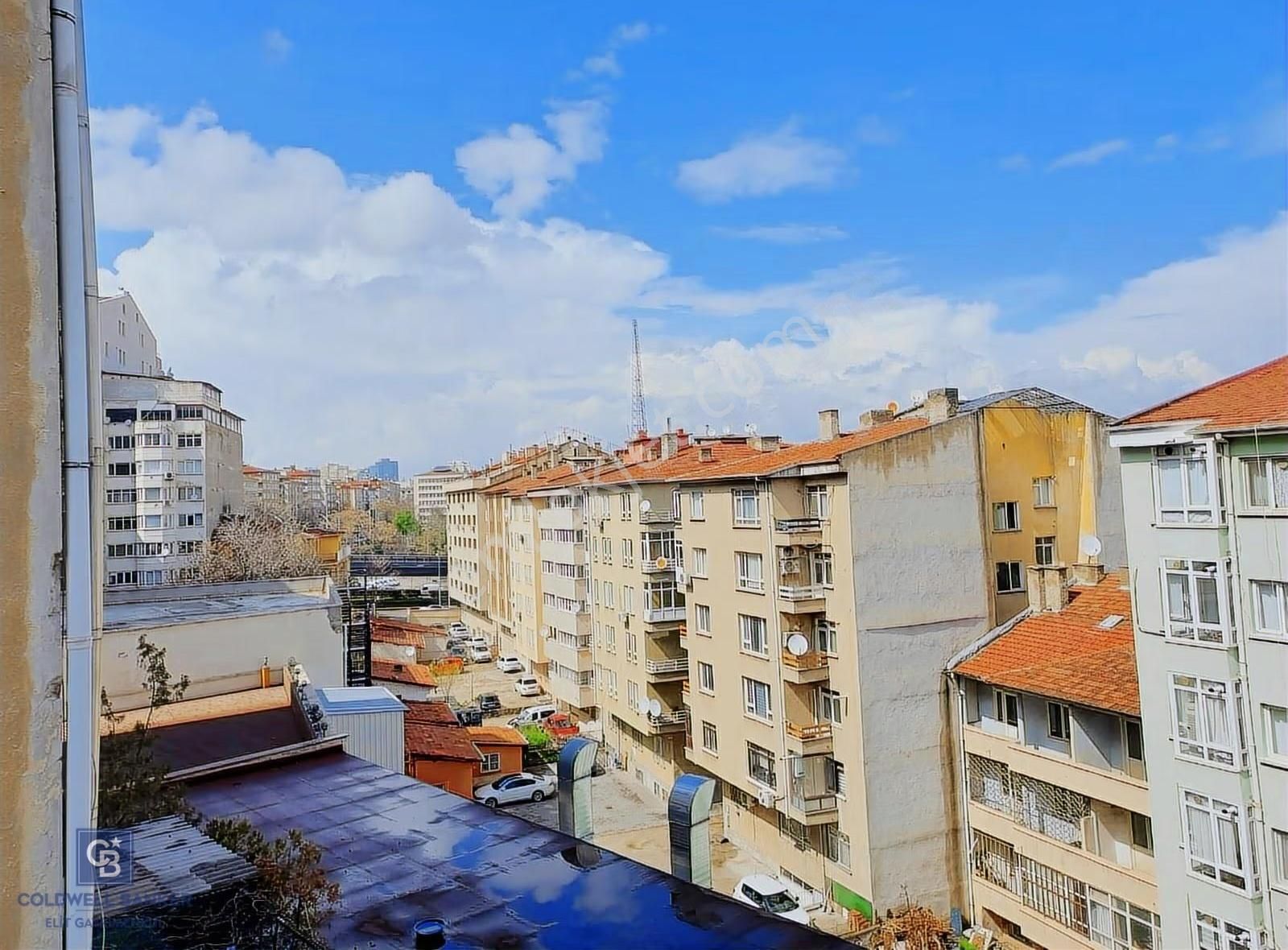 Necatibey Yeşilırmak Caddesinde Kiralık Otopark+kombi 2+1 Ofis! - Görsel 4