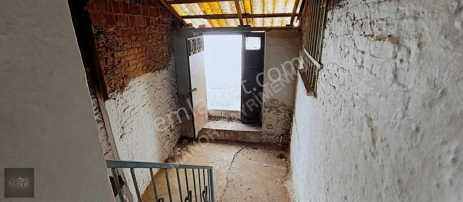 Ortaklar Merkez De Satılık Müstakil Bahçeli Kagir Ev