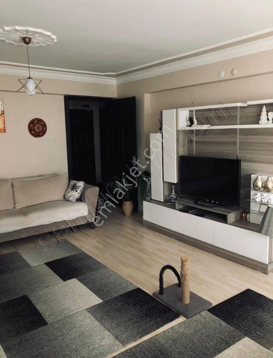 Evka 5 Emlak Dan Acar Kent Den Havuzlu Sitede Satılık Daire.