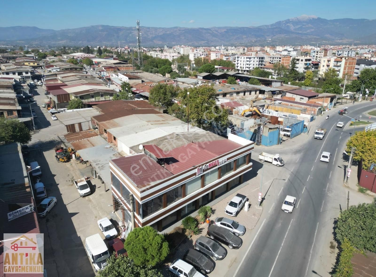 Antika Gayrimenkulden En Gözde Lokasyonda Satılık Dükkan - Görsel 16