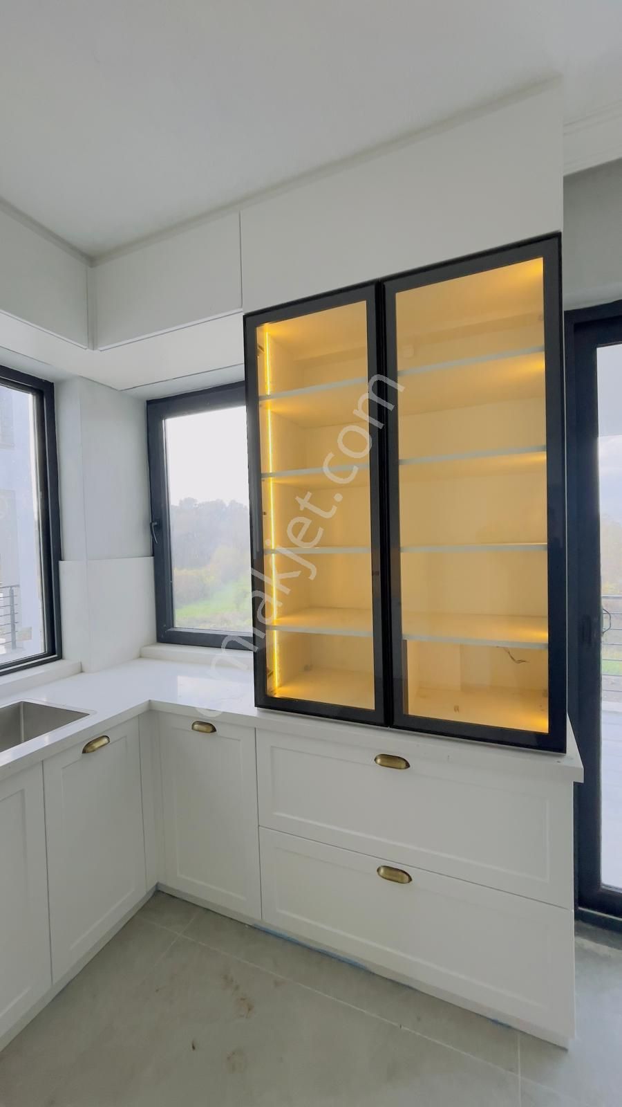 Tuana Gayrimenkul'den Zeytinalanında 4+1 Müstakil Kiralık Ev. - Görsel 5