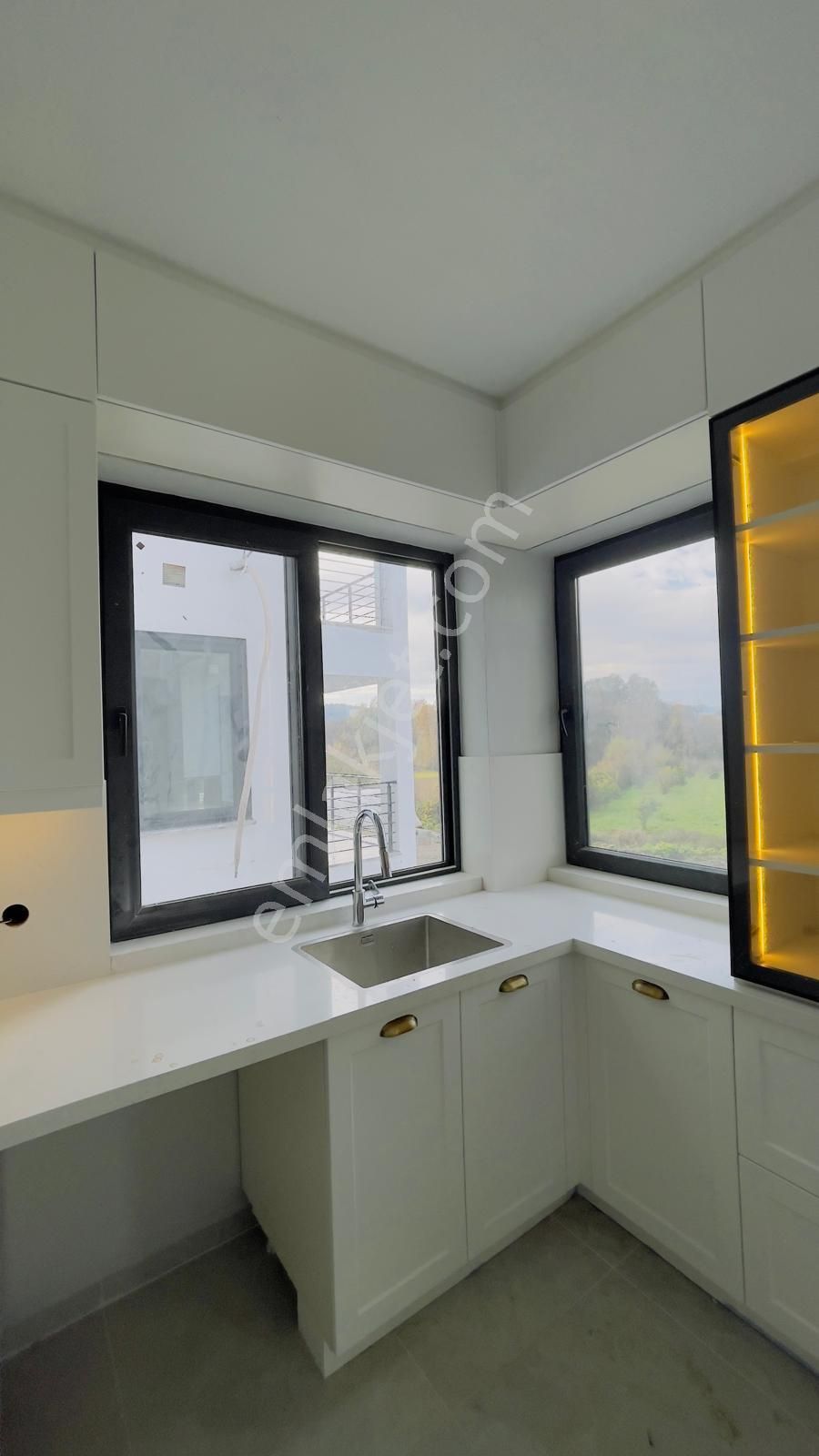 Tuana Gayrimenkul'den Zeytinalanında 4+1 Müstakil Kiralık Ev. - Görsel 6