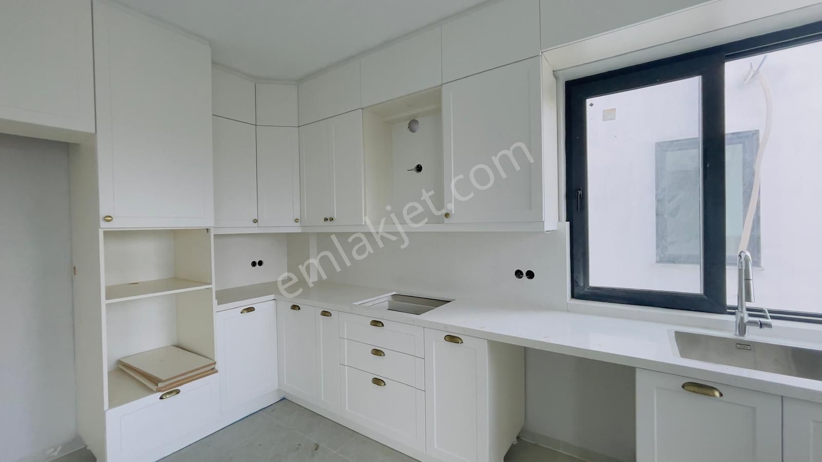 Tuana Gayrimenkul'den Zeytinalanında 4+1 Müstakil Kiralık Ev. - Görsel 8