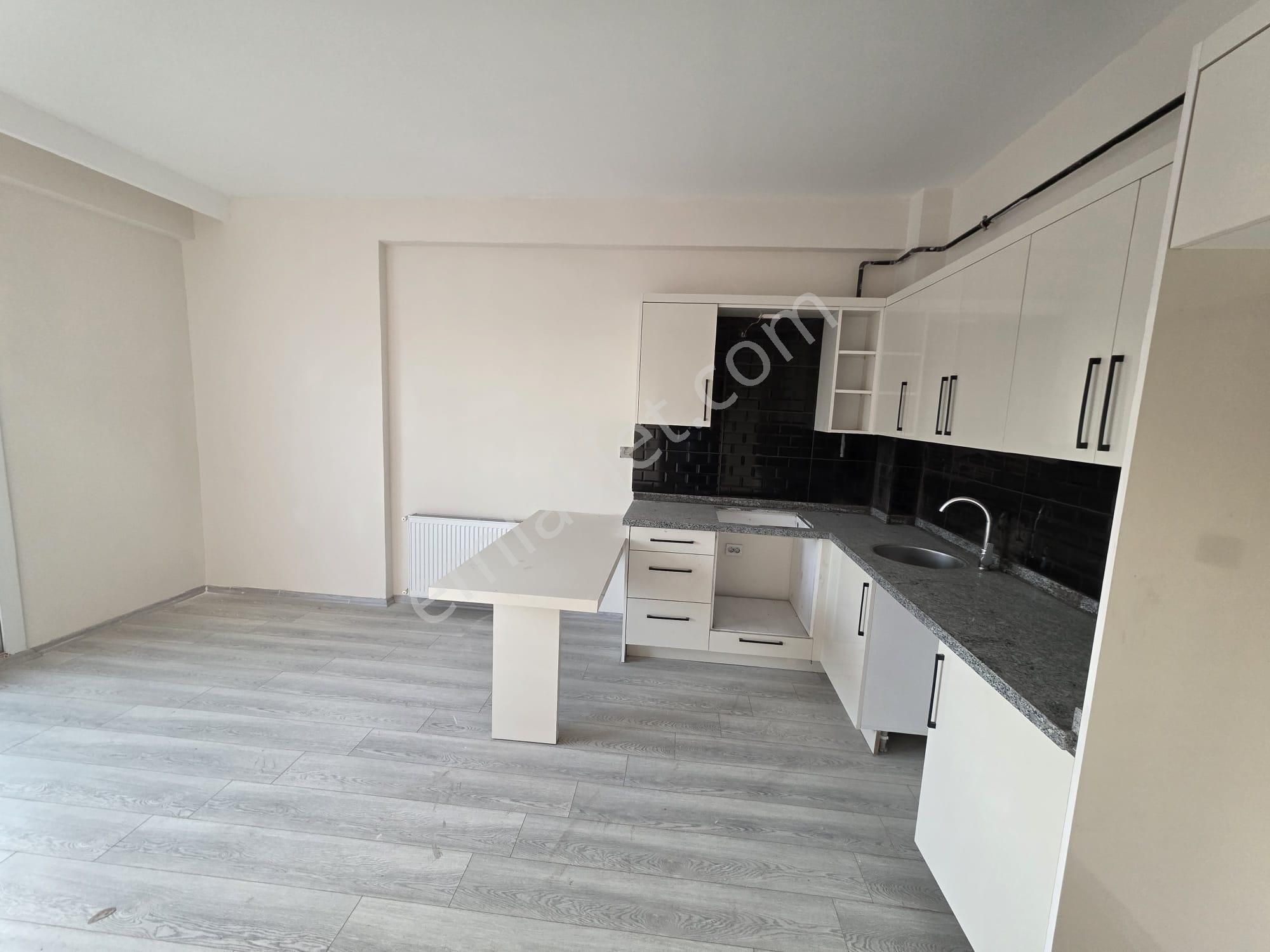 Tece De Havuzlu,iskanlı,ara Kat Cok Cazip Fiyata 1+1 Kaçmaz!!!!! - Görsel 4