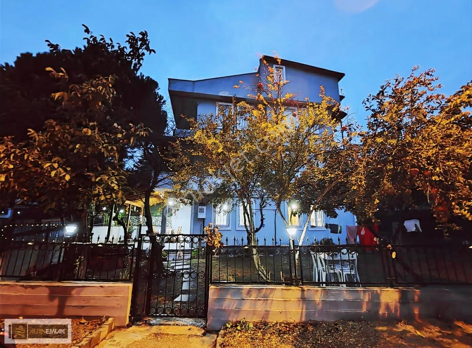 Namık Kemal Mh.de Deniz Manzaralı,bahçeli Müstakil Ful Eşyalı Ev - Görsel 24