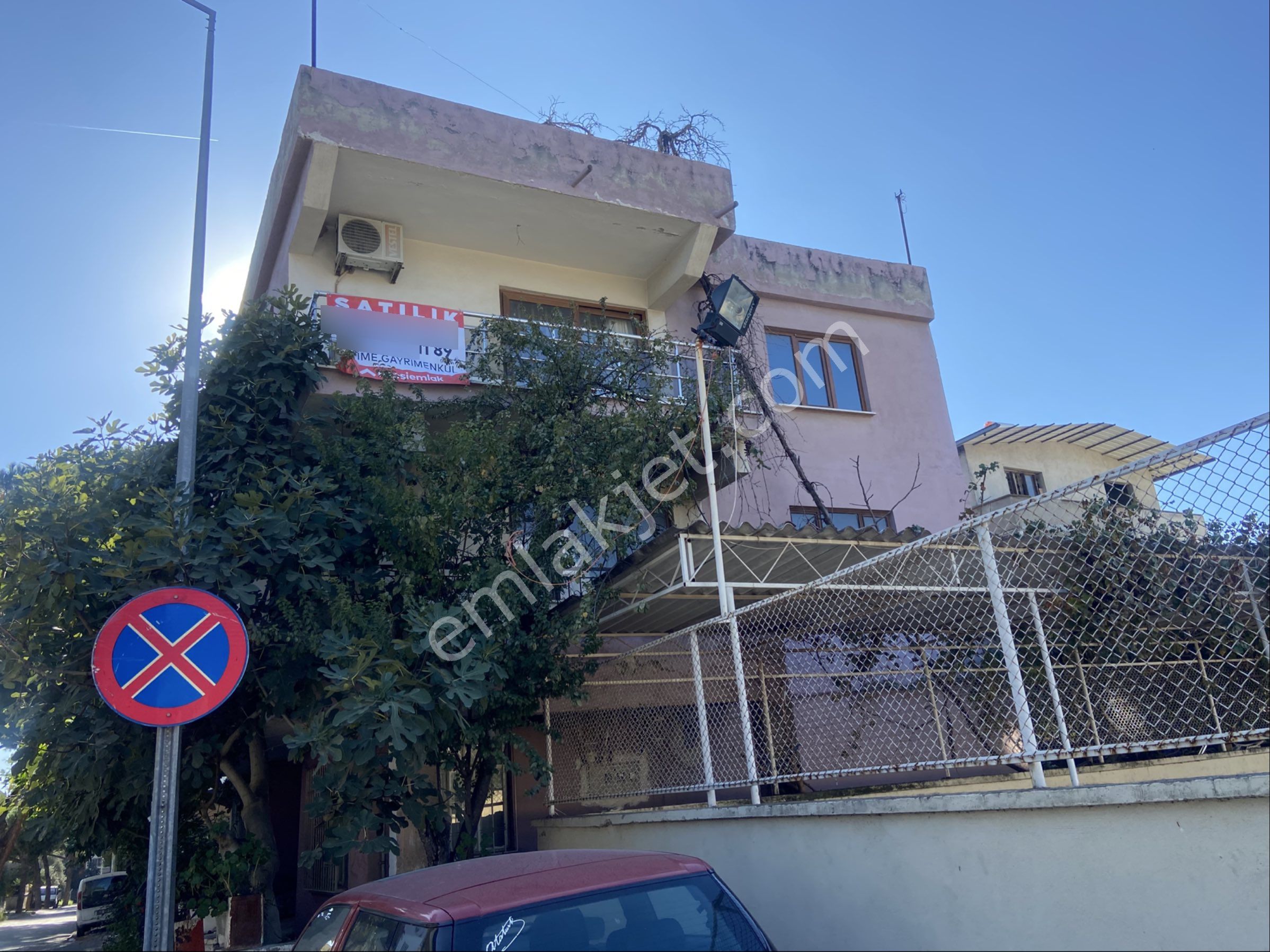 Aydın Efeler Kardeşköy De 3 Katlı 3 Daireli Satılık Bina