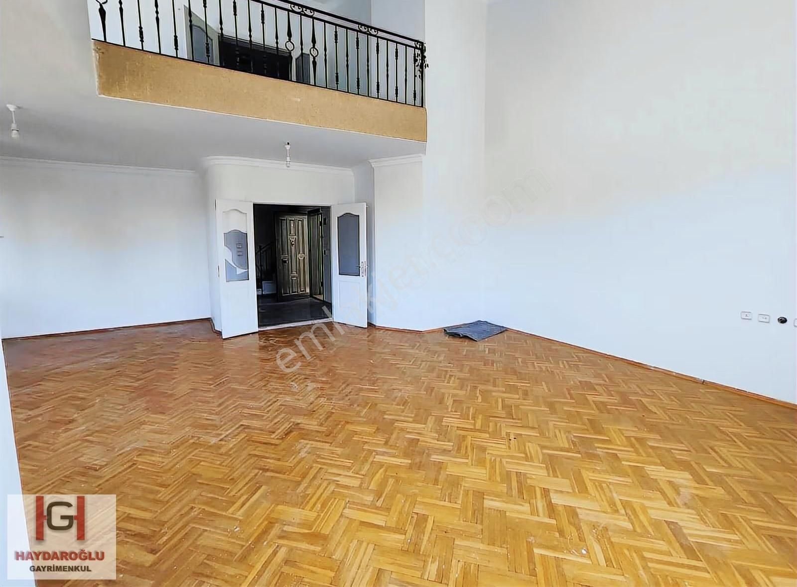 Sarıgüllük'te Cadde Üzeri 5+1 Satılık Dublex Daire - Görsel 19