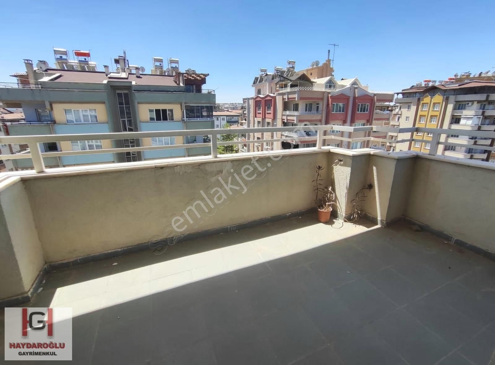 Sarıgüllük'te Cadde Üzeri 5+1 Satılık Dublex Daire - Görsel 30