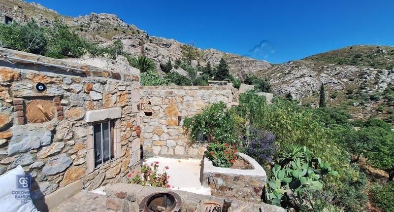 Gümüşlük Eski Karakaya'da, Oturuma Hazır, Deniz Manzaralı Orijinal Taş Ev - Görsel 9