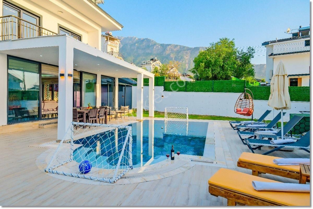 Fethiye Ölüdeniz De 4+1 Günlük Kiralık Villa - Görsel 9