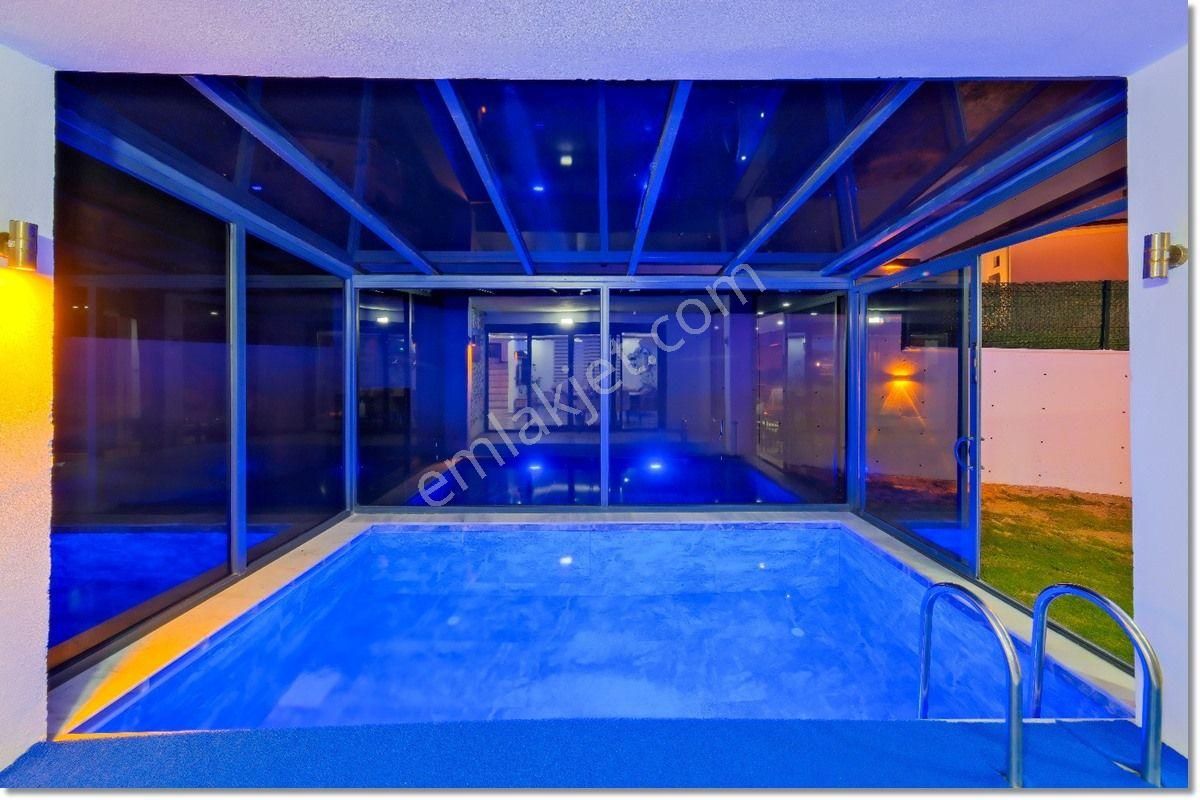 Fethiye Ölüdeniz De 4+1 Günlük Kiralık Villa - Görsel 28